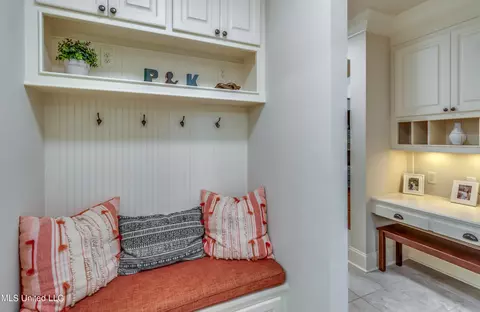 Entry Way - 138 Grayhawk Dr, Madison, MS 39110 photo 2 of 3