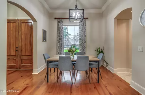 Dining - 138 Grayhawk Dr, Madison, MS 39110 photo 2 of 3