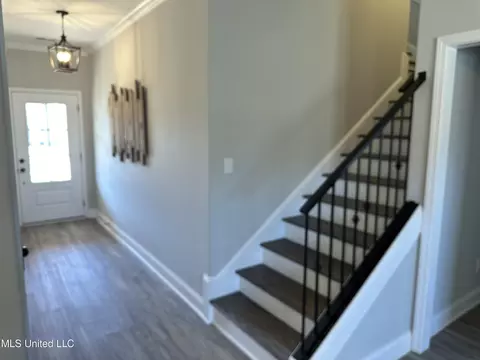 Entry Way - 564 Andys Way, Hernando, MS 38632 photo 1 of 2