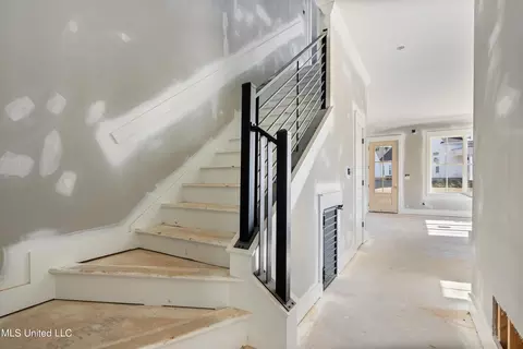 Entry Way - 3042 Ac Freeman Dr N, Hernando, MS 38632 photo 2 of 2