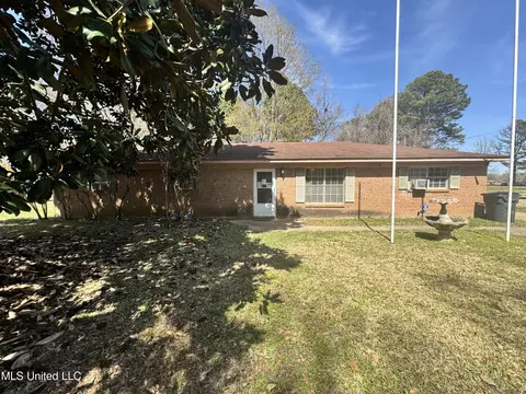 115 Maple St, Greenwood, MS 38930
