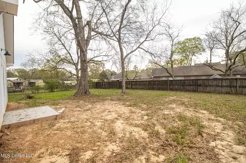 Exterior - 1016 W Elmer Ave, Wiggins, MS 39577 photo 2 of 3