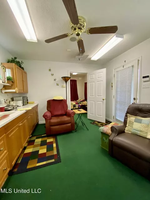 19 Easy St, Picayune, MS 39466 photo 6