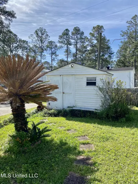 19 Easy St, Picayune, MS 39466 photo 4