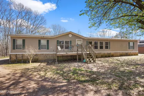 5796 Sycamore Dr, Hernando, MS 38632
