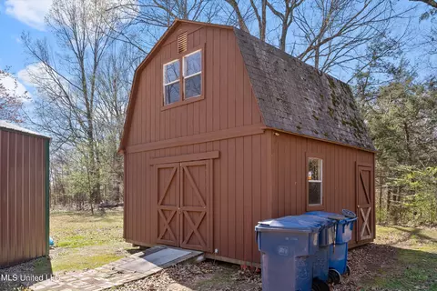 Exterior - 5796 Sycamore Dr, Hernando, MS 38632 photo 12 of 13