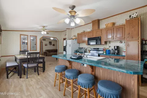 Kitchen - 5796 Sycamore Dr, Hernando, MS 38632 photo 1 of 1