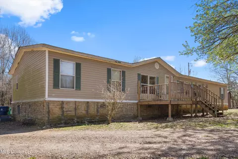 Exterior - 5796 Sycamore Dr, Hernando, MS 38632 photo 2 of 13