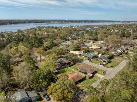 View/Area - 1835 Brasher Rd, Biloxi, MS 39532 photo 4 of 6
