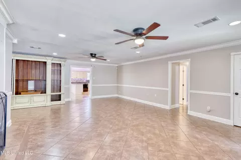 Living - 1835 Brasher Rd, Biloxi, MS 39532 photo 1 of 3