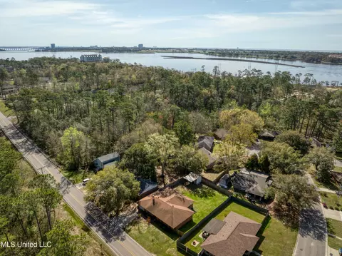 View/Area - 1835 Brasher Rd, Biloxi, MS 39532 photo 5 of 6