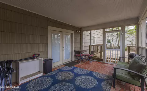 Exterior - 1230 Saint Ann St, Jackson, MS 39202 photo 10 of 15