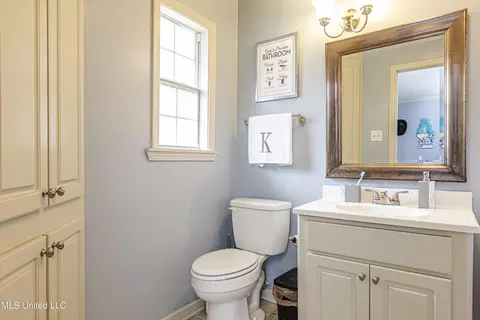 Bath - 1230 Saint Ann St, Jackson, MS 39202 photo 5 of 6
