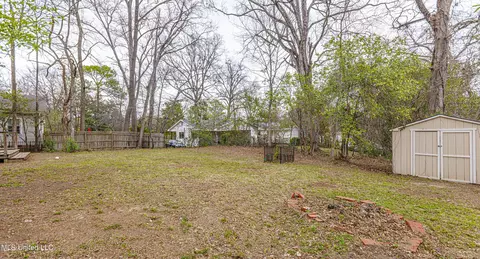 Exterior - 1230 Saint Ann St, Jackson, MS 39202 photo 6 of 15
