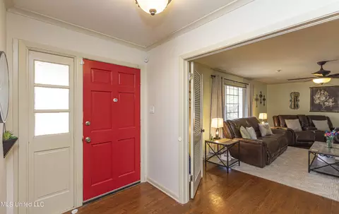 Entry Way - 1230 Saint Ann St, Jackson, MS 39202 photo 1 of 6