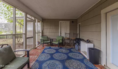 Exterior - 1230 Saint Ann St, Jackson, MS 39202 photo 11 of 15