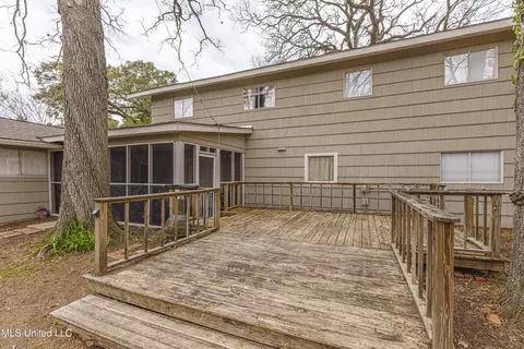 Exterior - 1230 Saint Ann St, Jackson, MS 39202 photo 8 of 15