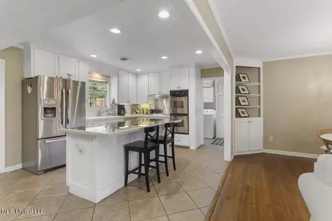 Kitchen - 1515 Devine St, Jackson, MS 39202 photo 2 of 7
