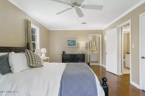 Bedroom - 1515 Devine St, Jackson, MS 39202 photo 4 of 6