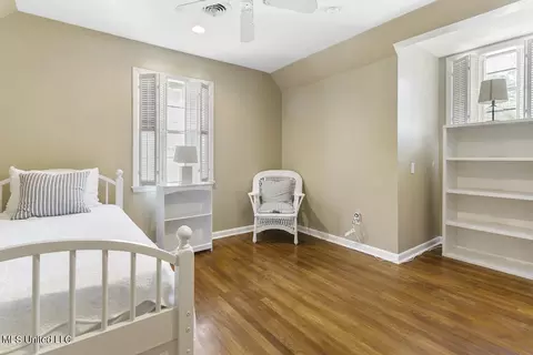 Bedroom - 1515 Devine St, Jackson, MS 39202 photo 6 of 6