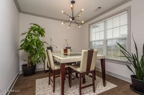 Dining - 6920 S Sunrise Loop, Olive Branch, MS 38654 photo 2 of 2