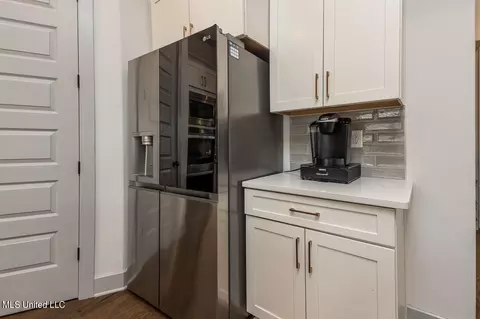 Kitchen - 6920 S Sunrise Loop, Olive Branch, MS 38654 photo 4 of 4