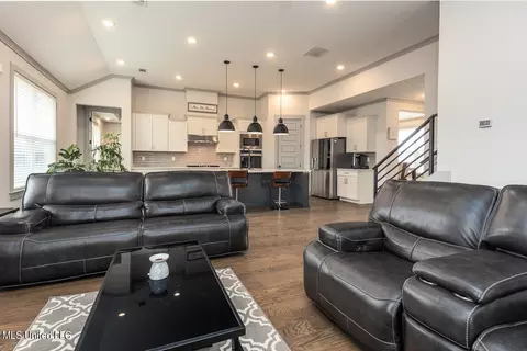 Living - 6920 S Sunrise Loop, Olive Branch, MS 38654 photo 3 of 3