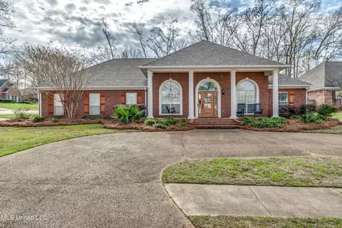 92 Woodlands Green Dr, Brandon, MS 39047