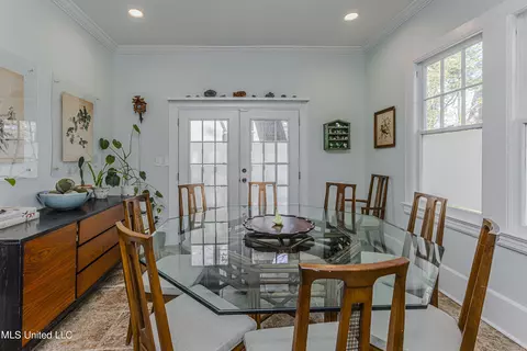 Dining - 4041 Pine Hill Dr, Jackson, MS 39206 photo 1 of 4
