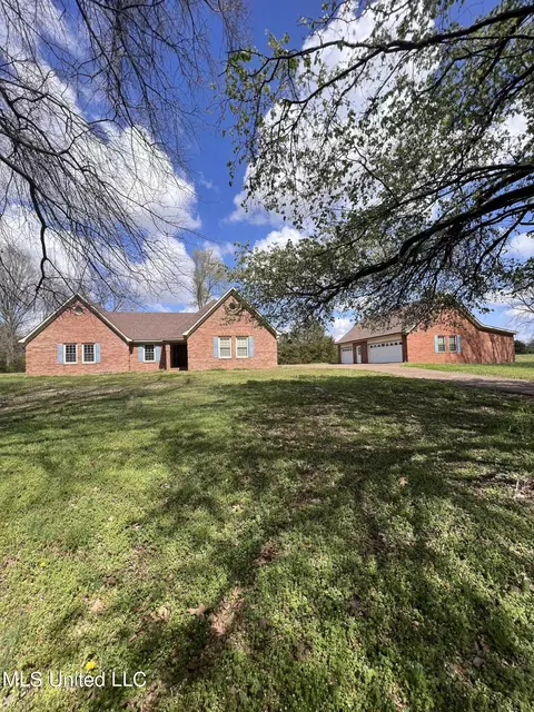 3210 Getwell Ln, Olive Branch, MS 38654