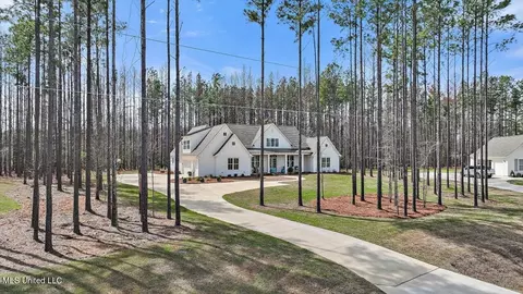 View/Area - 174 Fallen Oaks Dr, Brandon, MS 39047 photo 1 of 7