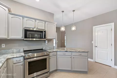 2357 Legends Dr, Nesbit, MS 38651 photo 14
