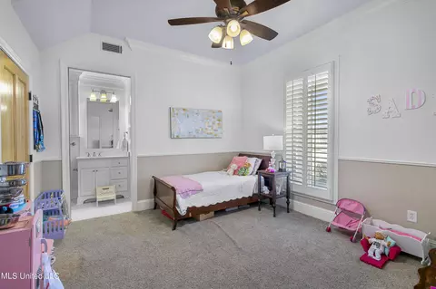 Bedroom - 124 Bienville Dr, Madison, MS 39110 photo 1 of 11