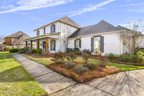 Exterior - 124 Bienville Dr, Madison, MS 39110 photo 4 of 12