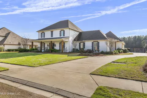 Exterior - 124 Bienville Dr, Madison, MS 39110 photo 2 of 12