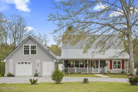 119 Hummingbird Dr, Perkinston, MS 39573
