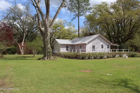 Exterior - 158 I J Williams Road Rd, Lucedale, MS 39452 photo 2 of 13