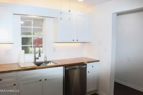 Kitchen - 158 I J Williams Road Rd, Lucedale, MS 39452 photo 2 of 5