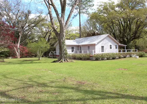 Exterior - 158 I J Williams Road Rd, Lucedale, MS 39452 photo 4 of 13