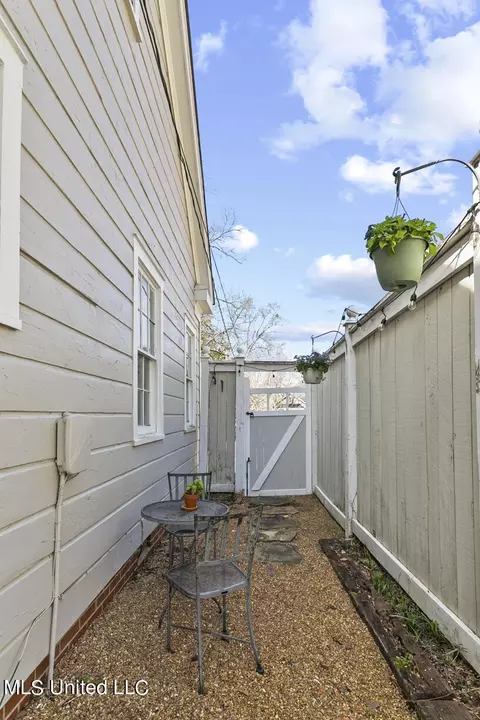 1818 Linden Pl, Jackson, MS 39202 photo 7