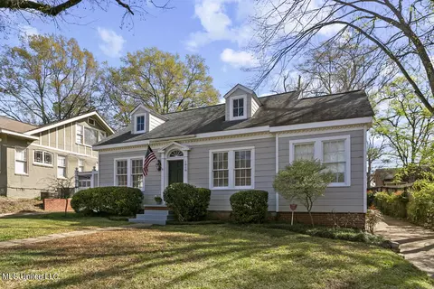 1818 Linden Pl, Jackson, MS 39202