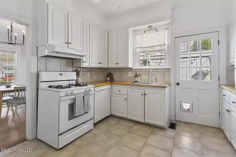 1818 Linden Pl, Jackson, MS 39202 photo 12
