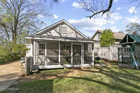 1818 Linden Pl, Jackson, MS 39202 photo 4
