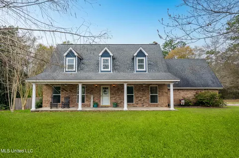 13065 Sullivan Ln, Gulfport, MS 39503