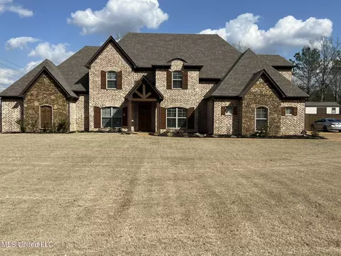 5996 Center Hill Rd, Olive Branch, MS 38654