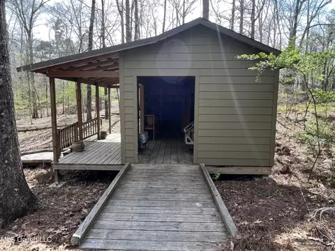Exterior - 140 Old Mill Trl, Florence, MS 39073 photo 51 of 70