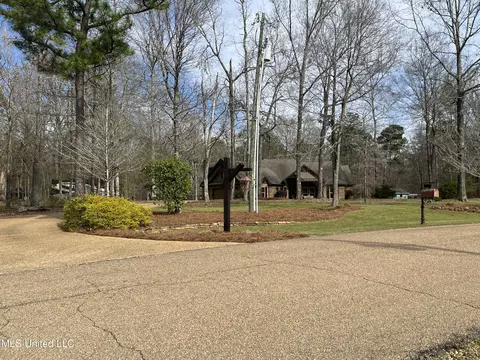 Exterior - 140 Old Mill Trl, Florence, MS 39073 photo 60 of 70