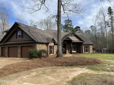 Exterior - 140 Old Mill Trl, Florence, MS 39073 photo 2 of 70