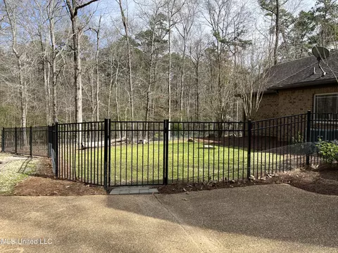 Exterior - 140 Old Mill Trl, Florence, MS 39073 photo 23 of 70