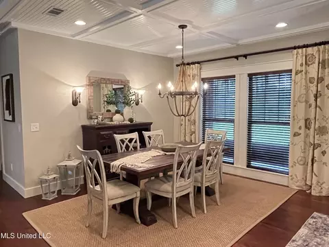Dining - 140 Old Mill Trl, Florence, MS 39073 photo 1 of 3